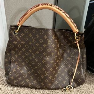 Louis Vuitton Artsy MM